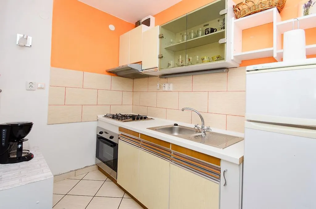 Apartments Jadrana Novi Vinodolski 0*,  Croatia