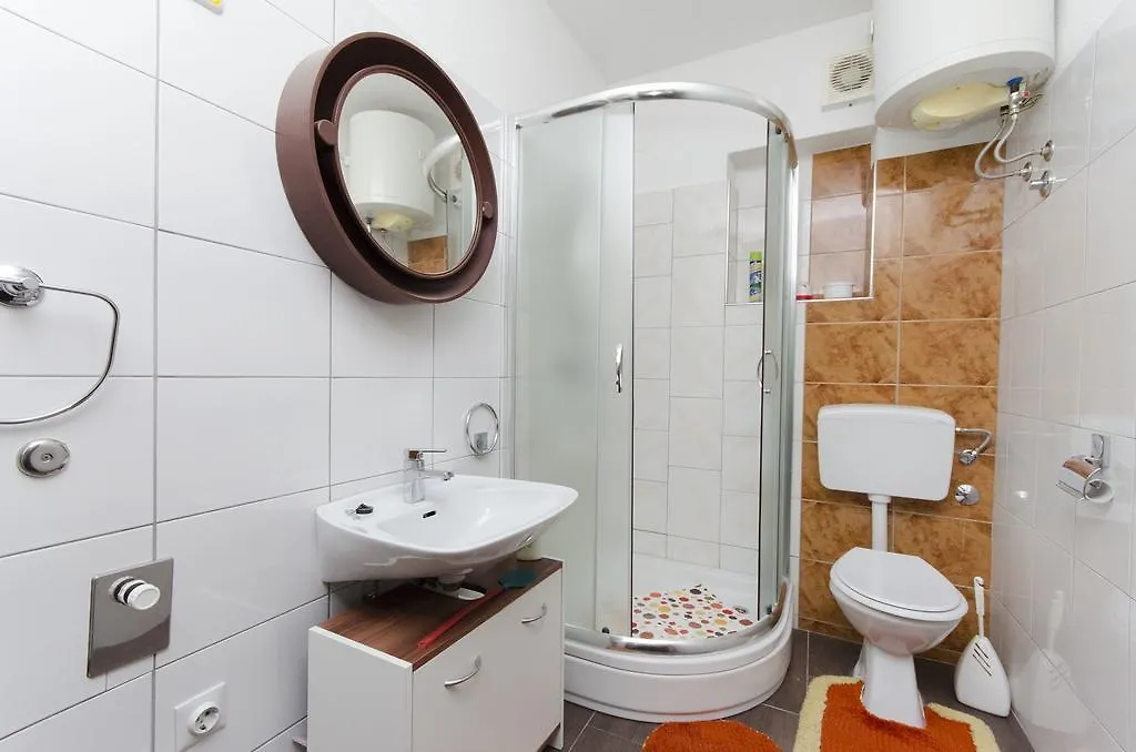 Apartments Jadrana Novi Vinodolski 0*,